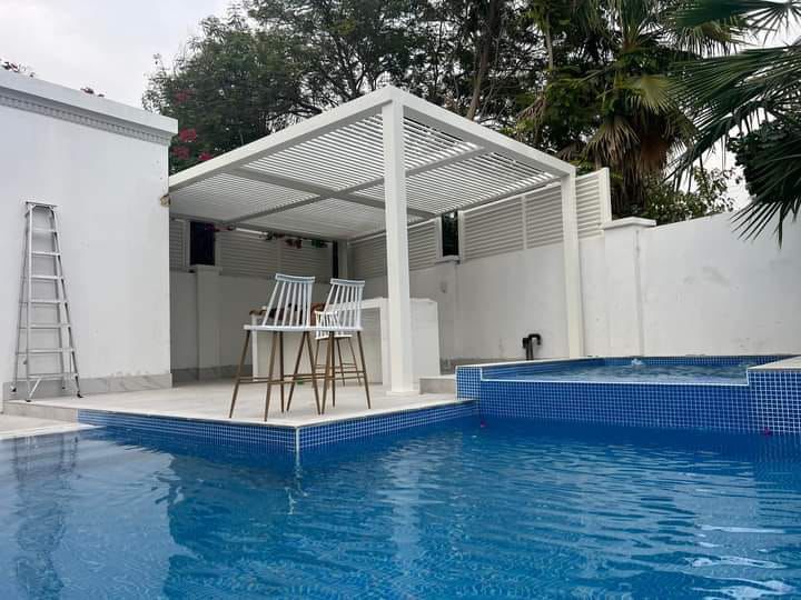 Swimming Pool Services in dubai